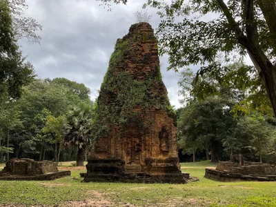 Prasat Sambor - Photo 2