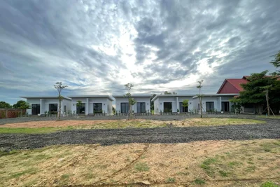 Santuk District - Photo 3