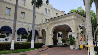 El Prado - Photo 3