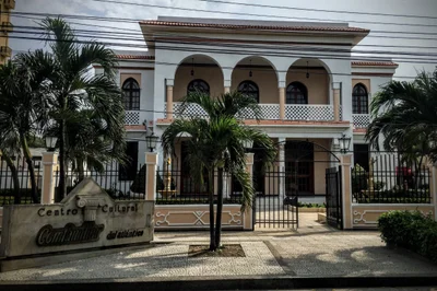 Centro Cultural Comfamiliar - Photo 4