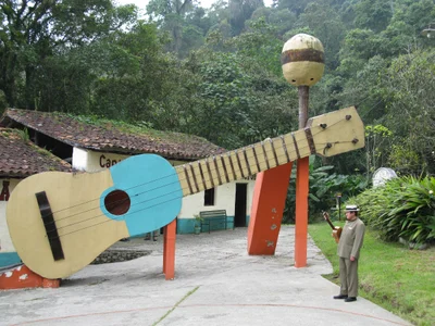 Estacionamiento de La Venezuela de Antier - Photo 4