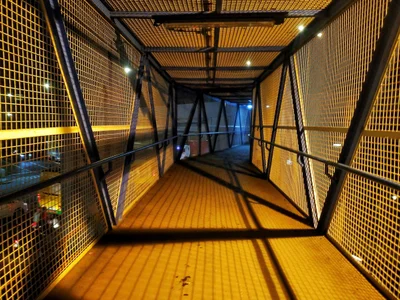 Valenzuela - Photo 2