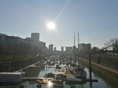 Dusseldorf - Photo 3