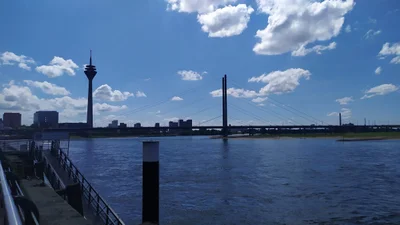 Dusseldorf - Photo 5