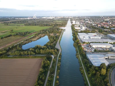 Wolfsburg - Photo 2
