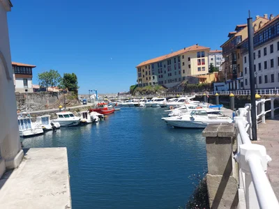 Llanes - Photo 2