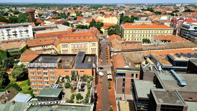 Szeged - Photo 2