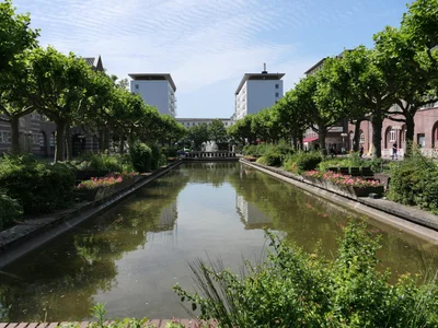 Oberhausen - Photo 2
