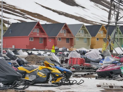 Longyearbyen - Photo 2