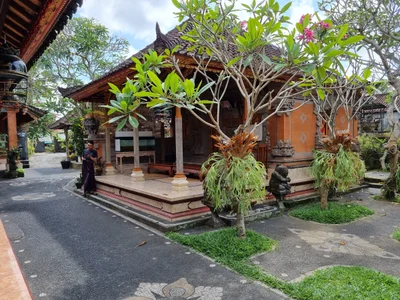 Kedewatan - Photo 5