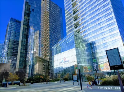 Courbevoie - Photo 2