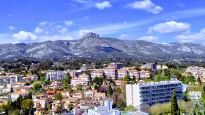 Aubagne - Photo 3