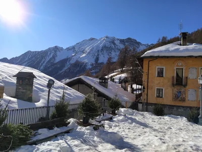 Ayas - Photo 3