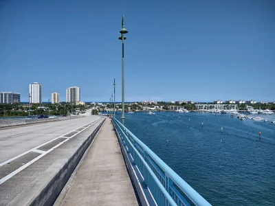 Riviera Beach - Photo 2