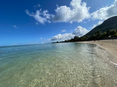 La Preneuse Public Beach - Photo 4