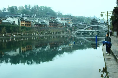 Fenghuang - Photo 3