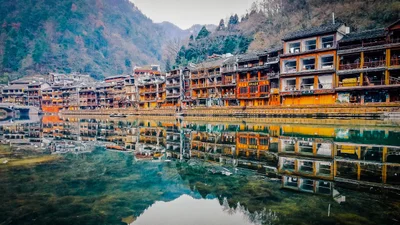 Fenghuang - Photo 4