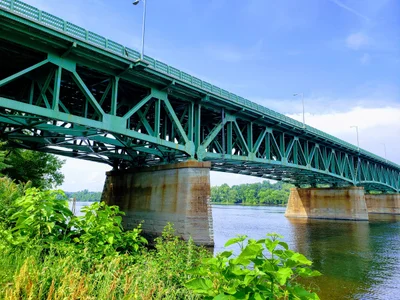 Agawam - Photo 3