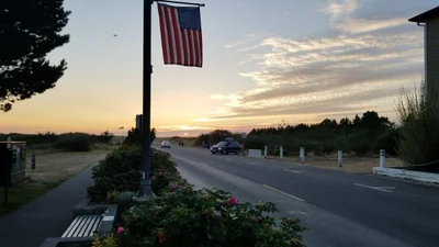 Long Beach - Photo 3
