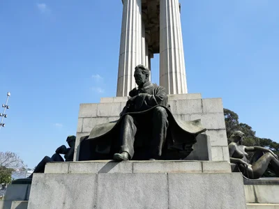 Monumento a Ramos de Azevedo - Photo 2