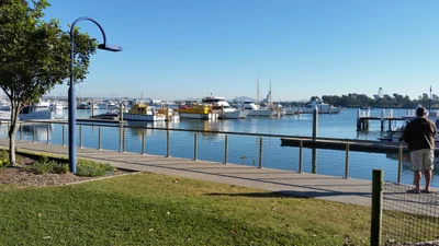 Gladstone Regional - Photo 3