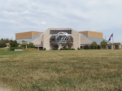 Muncie - Photo 2