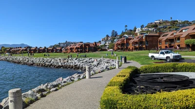 Tiburon - Photo 4