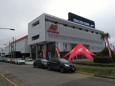New Balance - Photo 2
