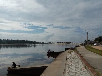 2 - Photo 2