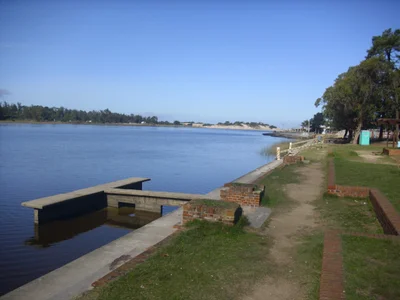 2 - Photo 3