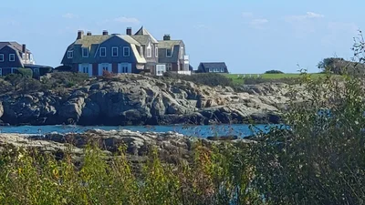 Newport - Photo 4