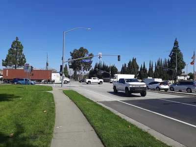 Cerritos - Photo 2