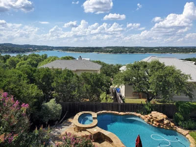 Lago Vista - Photo 2