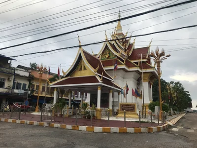Thakhek - Photo 4