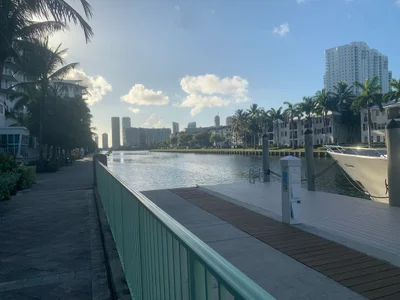 Aventura - Photo 4