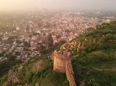 Gurugram District - Photo 5