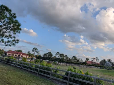 Greenacres - Photo 2