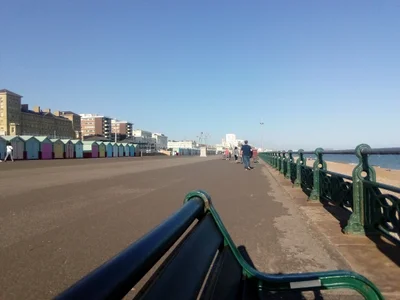 Hove - Photo 2