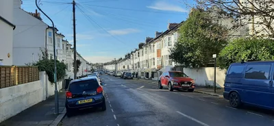 Hove - Photo 4