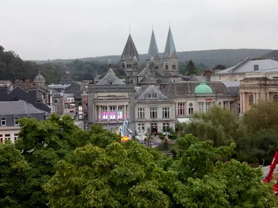 Spa - Photo 2