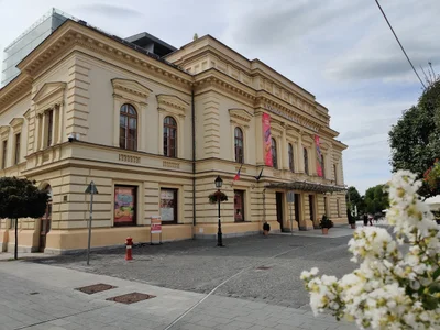 Székesfehérvár - Photo 3
