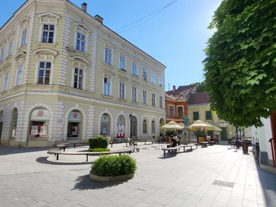 Székesfehérvár - Photo 4