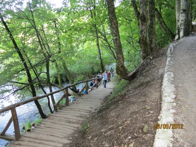 Plitvički Ljeskovac - Photo 2