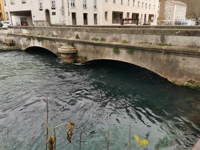 Fontaine-de-Vaucluse - Photo 3