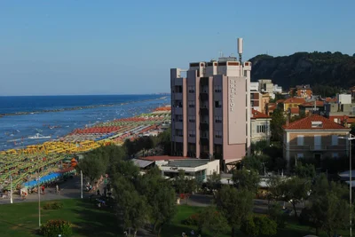 Pesaro - Photo 3