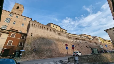 Jesi - Photo 2