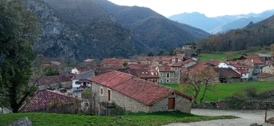 Camaleño - Photo 2