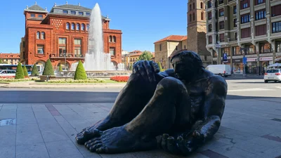 León - Photo 2
