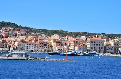 La Maddalena - Photo 3