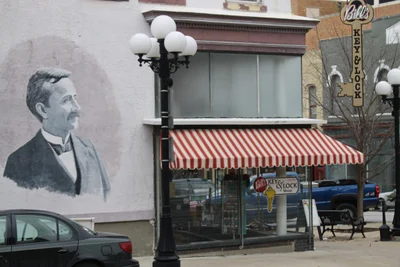 Bloomington - Photo 4
